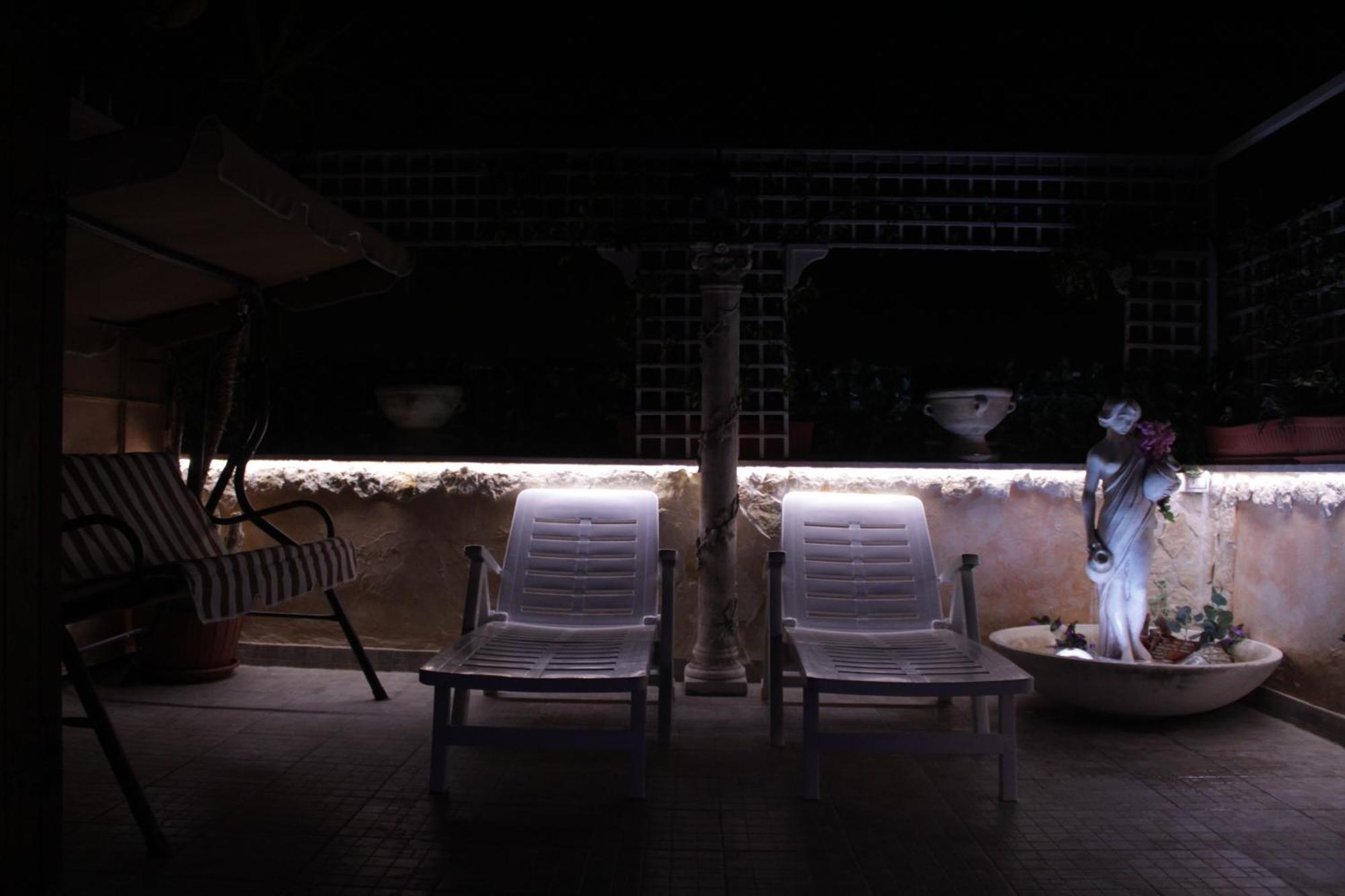 Domus Corneliae - Romantico Attico & Jacuzzi - Metro A Cornelia Apartment Rom