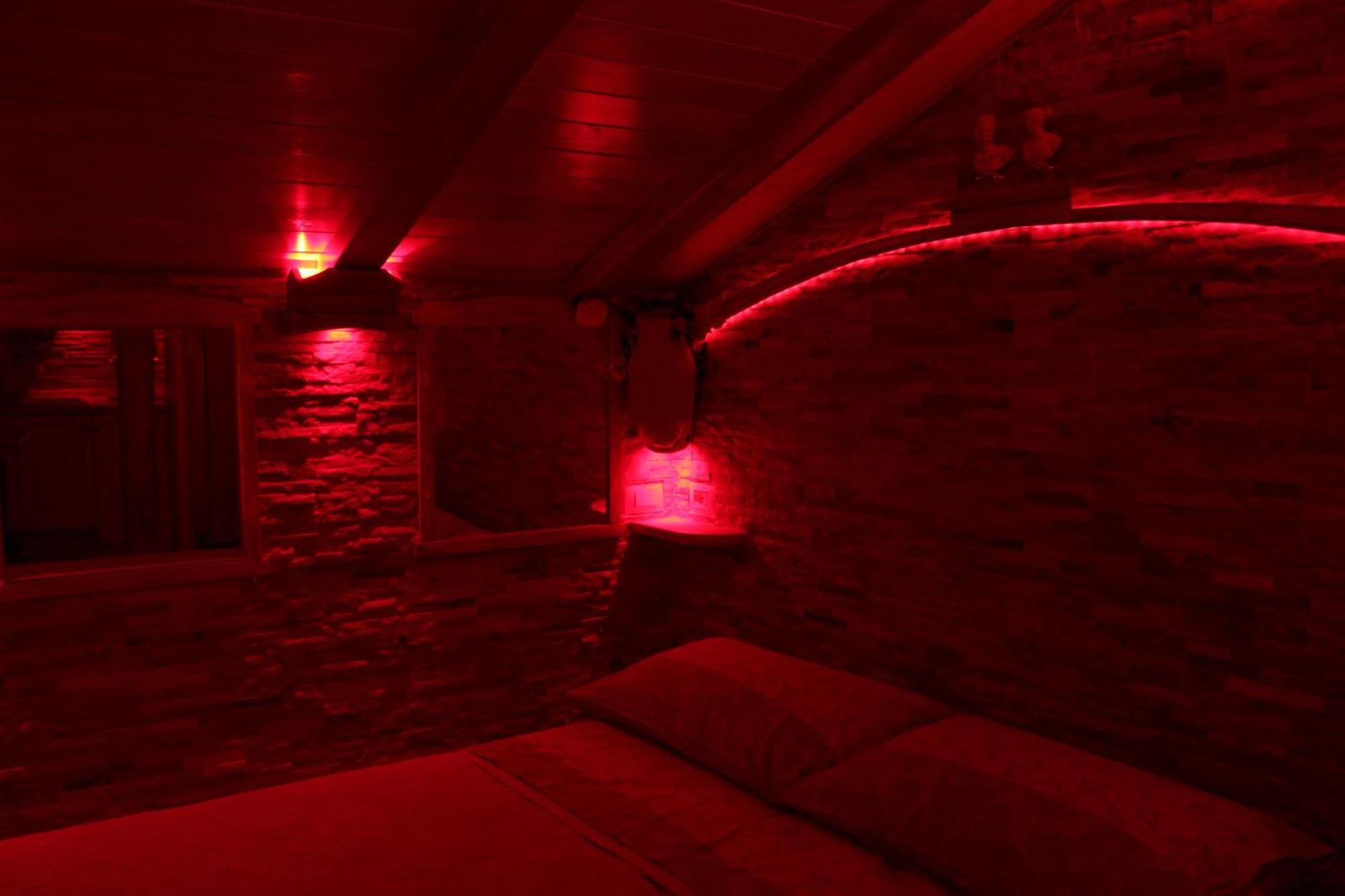 Domus Corneliae - Romantico Attico & Jacuzzi - Metro A Cornelia Apartment Rom