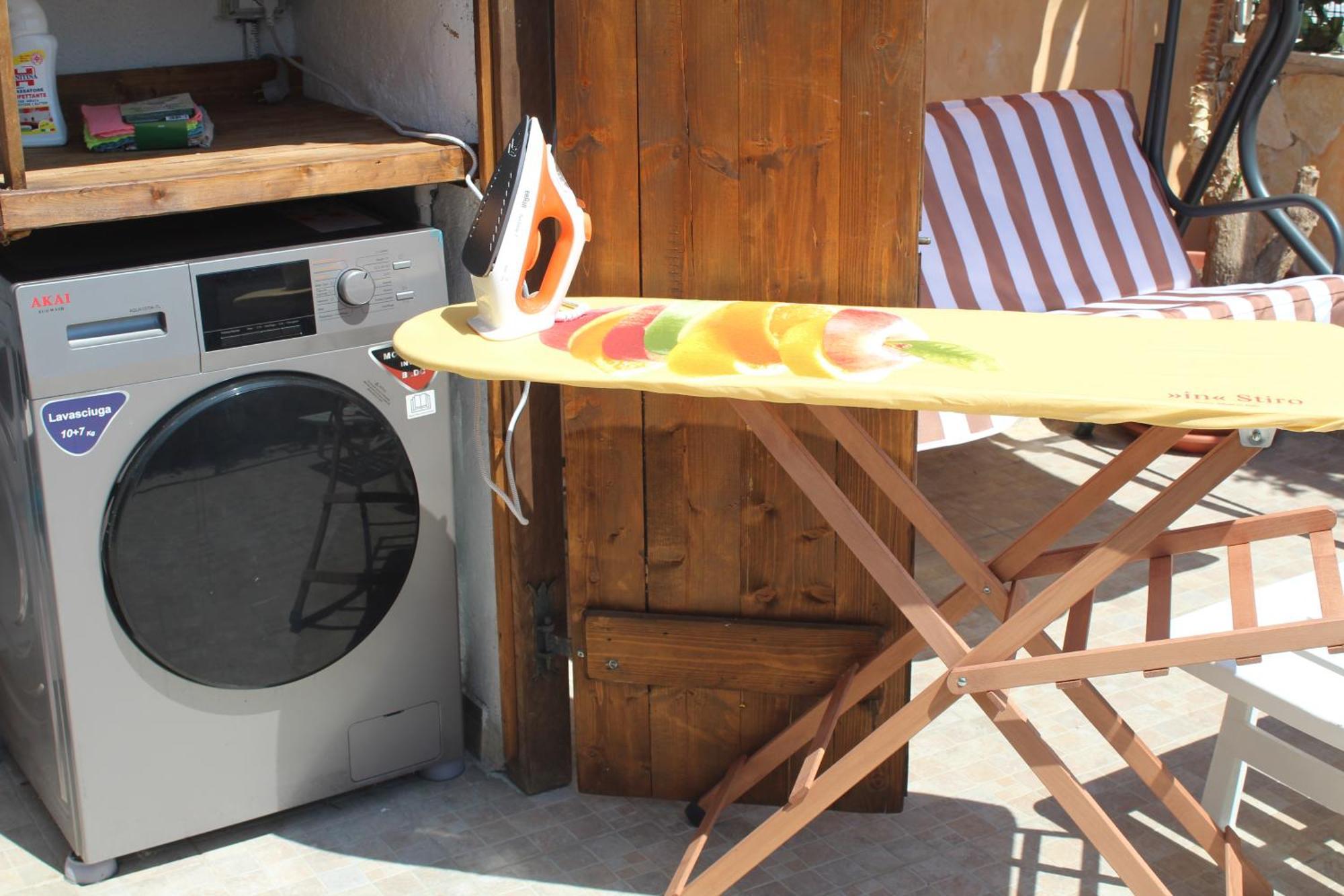 Domus Corneliae - Romantico Attico & Jacuzzi - Metro A Cornelia *